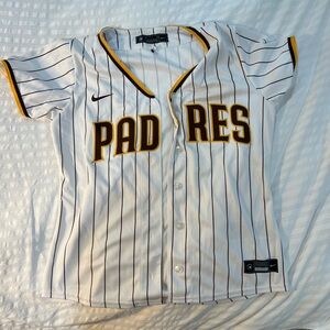 Women’s Padres Medium button up jersey. Worn once